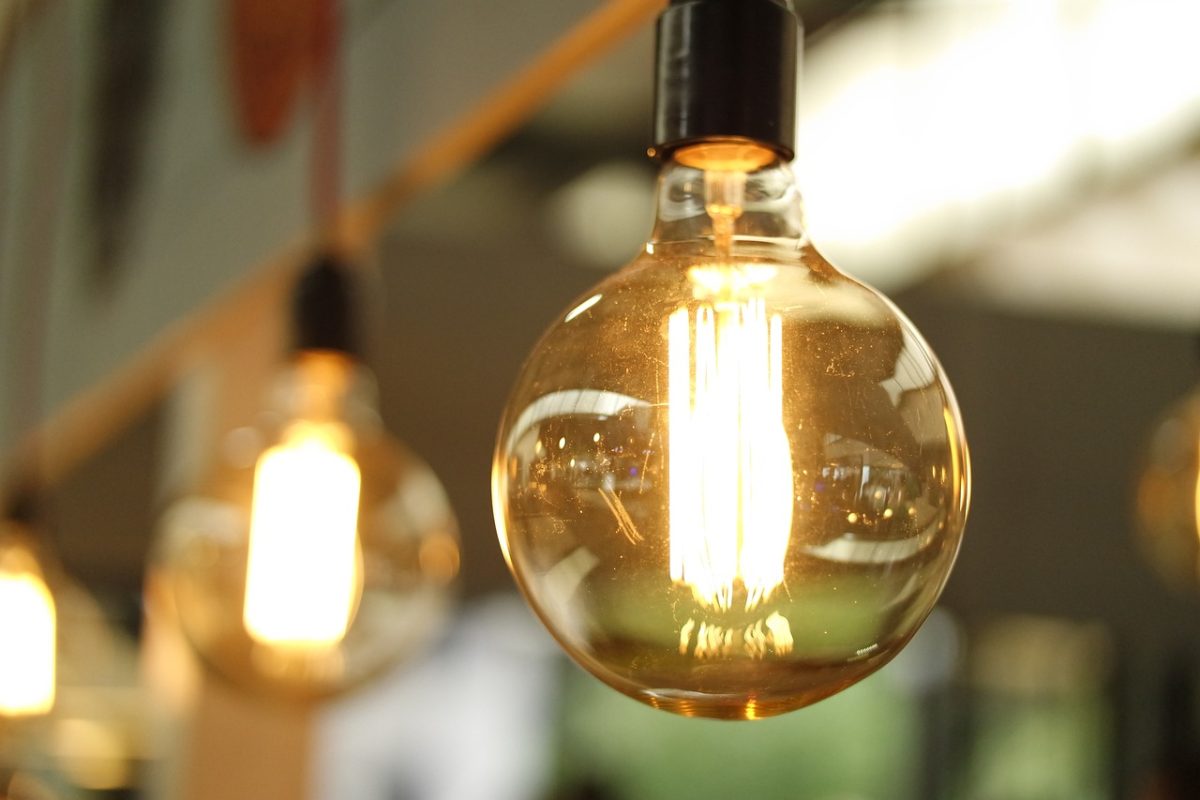 Come cambiare una lampadina fluorescente?-Approfondimenti--HOOLED Come cambiare una lampadina fluorescente?-Approfondimenti--HOOLED