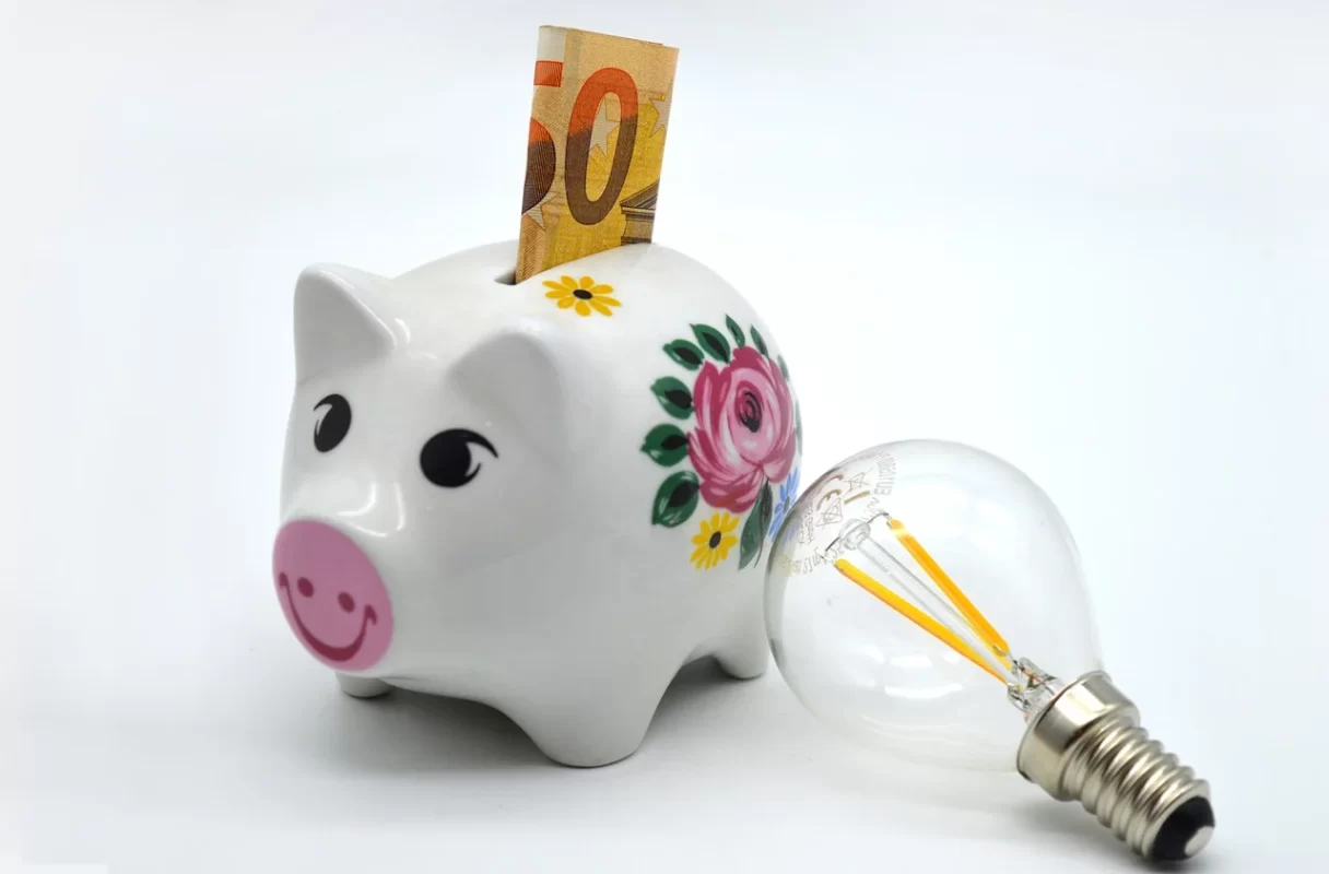 Quanto costa la luce al kilowatt-Approfondimenti--HOOLED Quanto costa la luce al kilowatt-Approfondimenti--HOOLED
