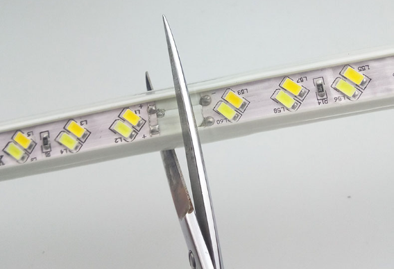 Cosa succede quando si taglia una striscia LED soffitto?-Approfondimenti--HOOLED