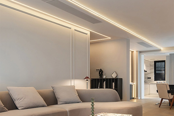 Efficienza energetica e stile allo stesso tempo: soluzioni di illuminazione per le strisce LED a soffitto nel soggiorno-Approfondimenti-Guida all'illuminazione a strisce-HOOLED