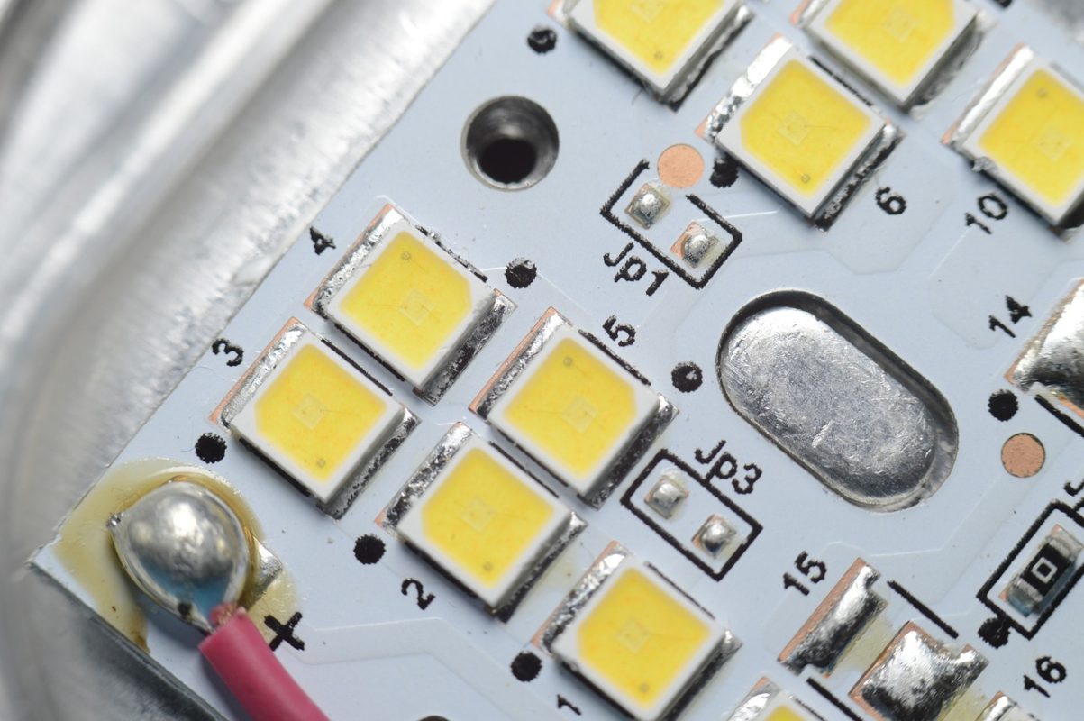 LED SMD (Superficially Mountable Device): Una guida completa-Guida-Guida all'illuminazione a LED-HOOLED LED SMD (Superficially Mountable Device): Una guida completa-Approfondimenti-Guida all'illuminazione a LED-HOOLED