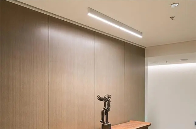 Manutenzione delle lampade lineari a LED: mantenere l'illuminazione in perfetta forma-Enciclopedia dei LED-Guida all'illuminazione a LED-HOOLED Manutenzione delle lampade lineari a LED: mantenere l'illuminazione in perfetta forma-Guida all'illuminazione-Guida all'illuminazione a LED-HOOLED