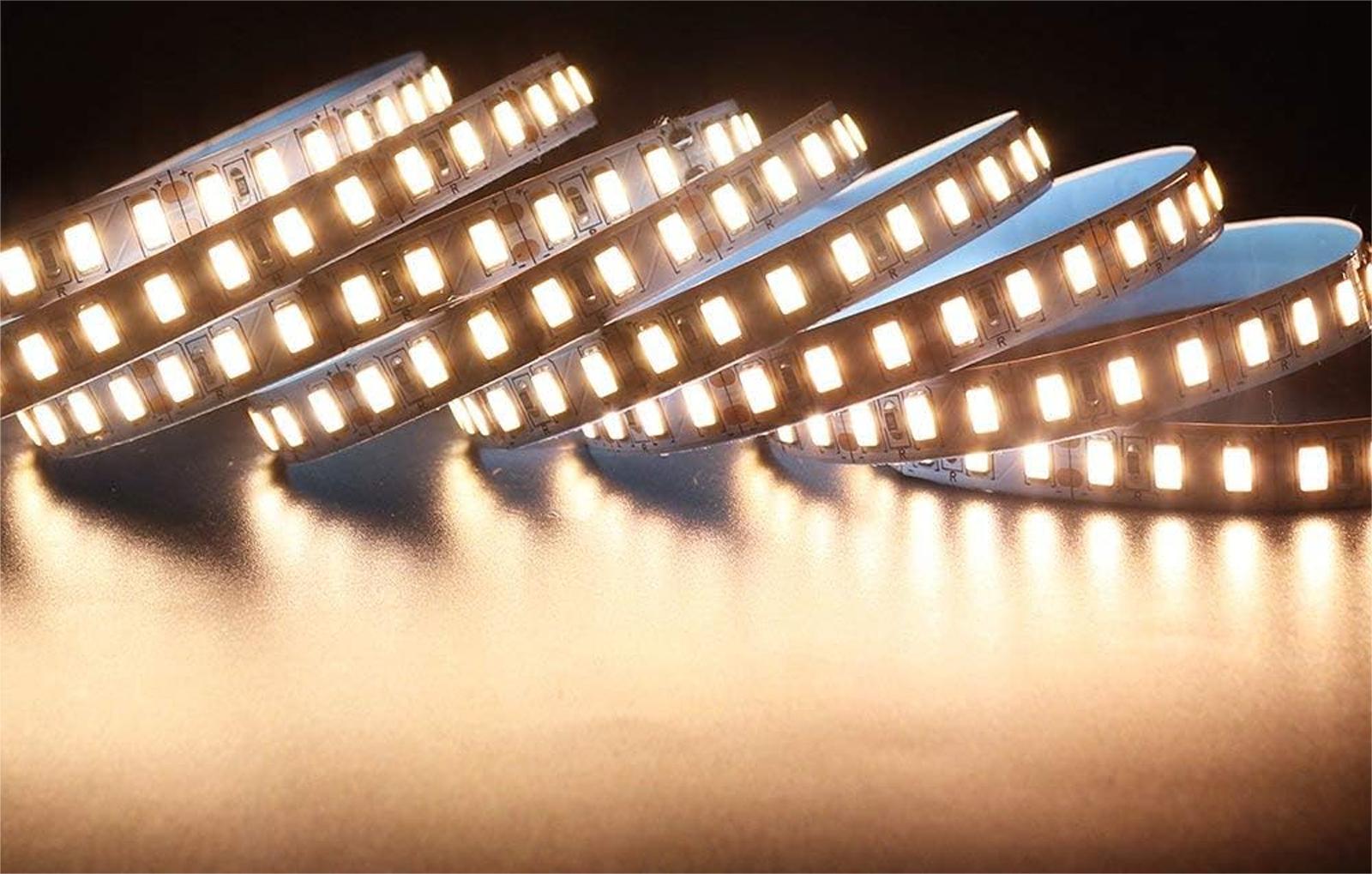 Strisce LED adesive: la soluzione perfetta per le vostre esigenze di  illuminazione personalizzata - HOOLED